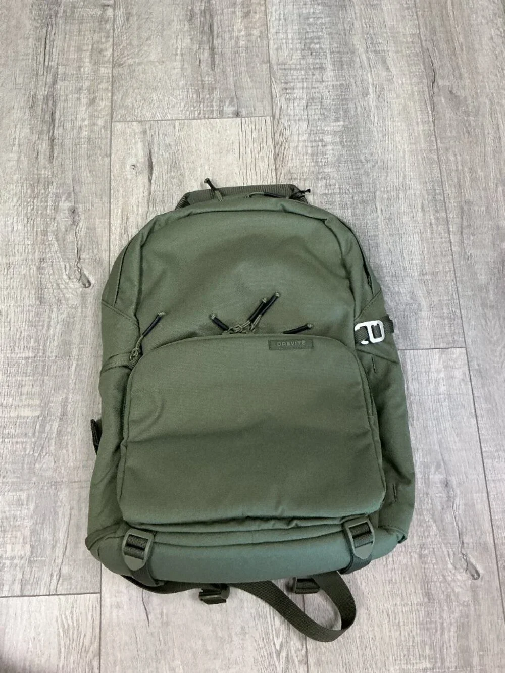 Brevitē The Jumper Large Camera Backpack Pine Green NWT + Rain Cover